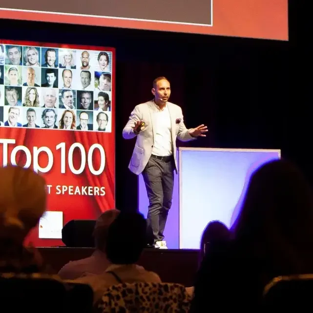 Thomas Tornatzky als Speaker auf der Top-100-Bühne von Speakers Excellence